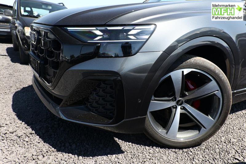 Audi Q8 S line 2xS AssistenzP+ 22Z Laser Pano B&O PrivG... — photo 4