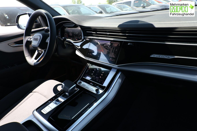 Audi Q8 S line 2xS AssistenzP+ 22Z Laser Pano B&O PrivG... — photo 8