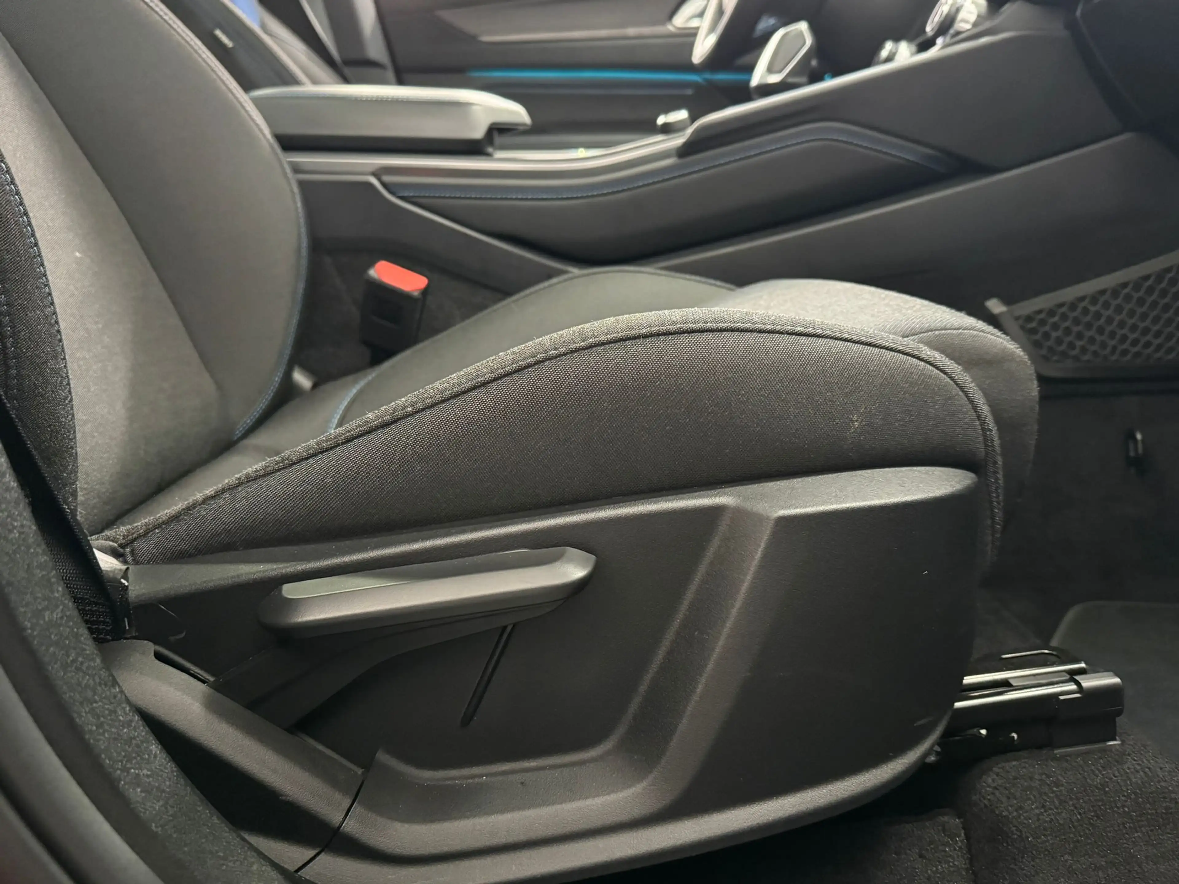 Lynk & Co 01 1.5 | 360 Camera | Panoramadak | Apple Carplay/And — photo 38