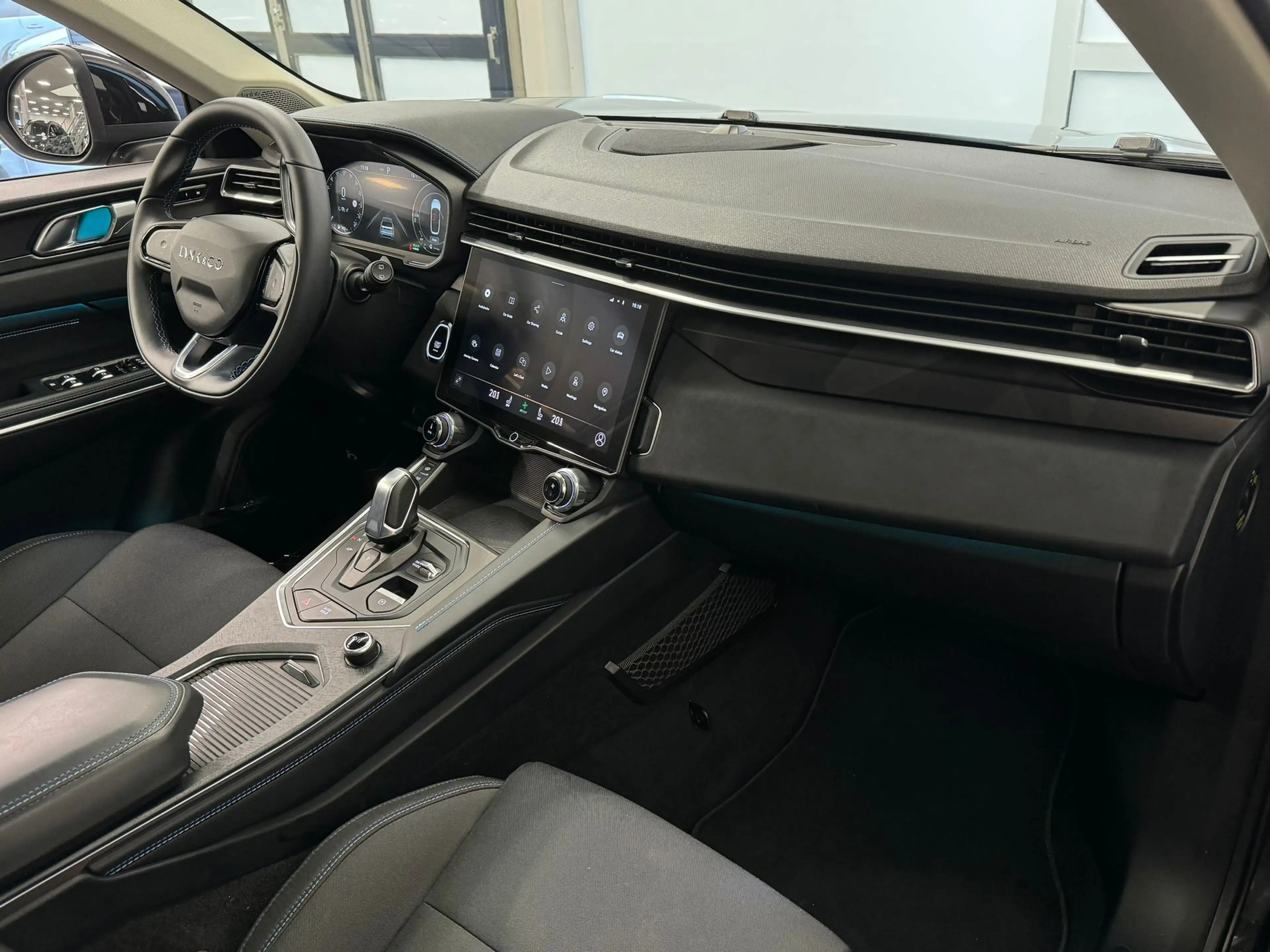 Lynk & Co 01 1.5 | 360 Camera | Panoramadak | Apple Carplay/And — photo 35