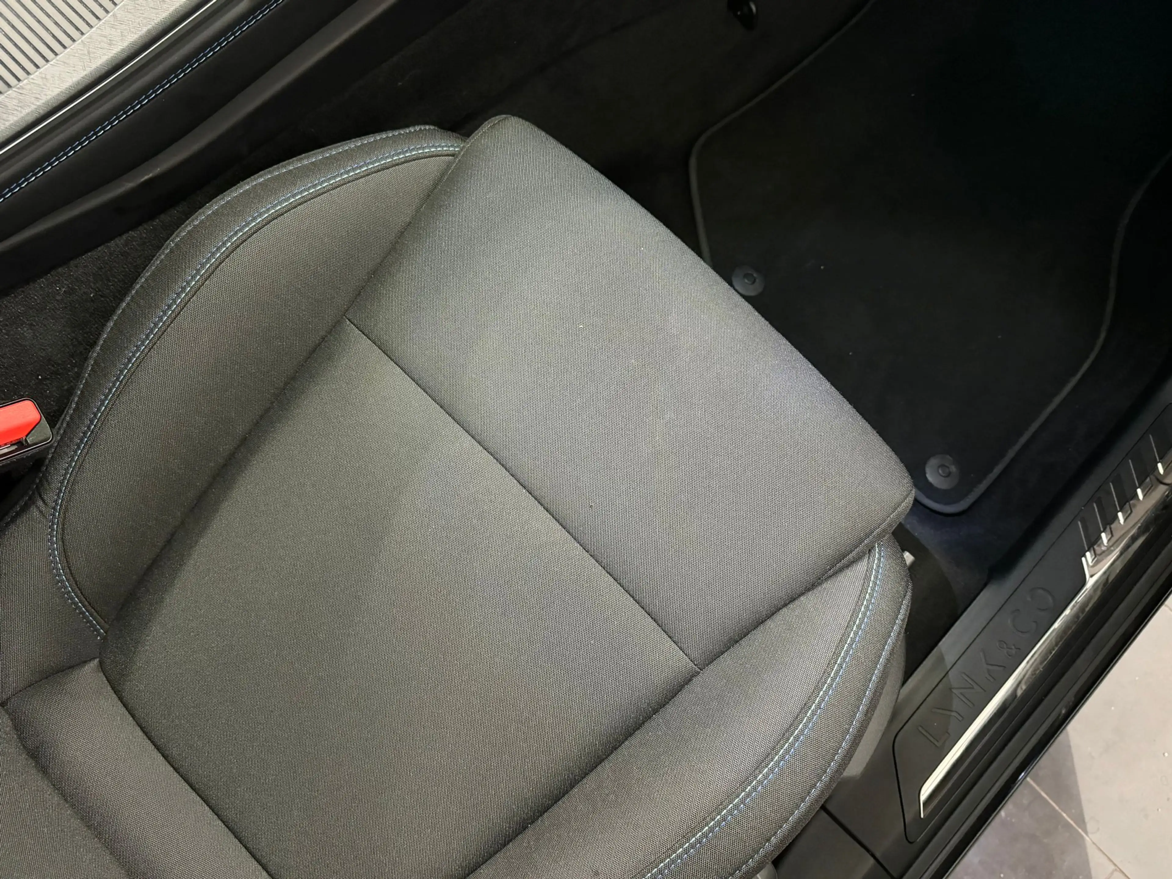 Lynk & Co 01 1.5 | 360 Camera | Panoramadak | Apple Carplay/And — photo 37