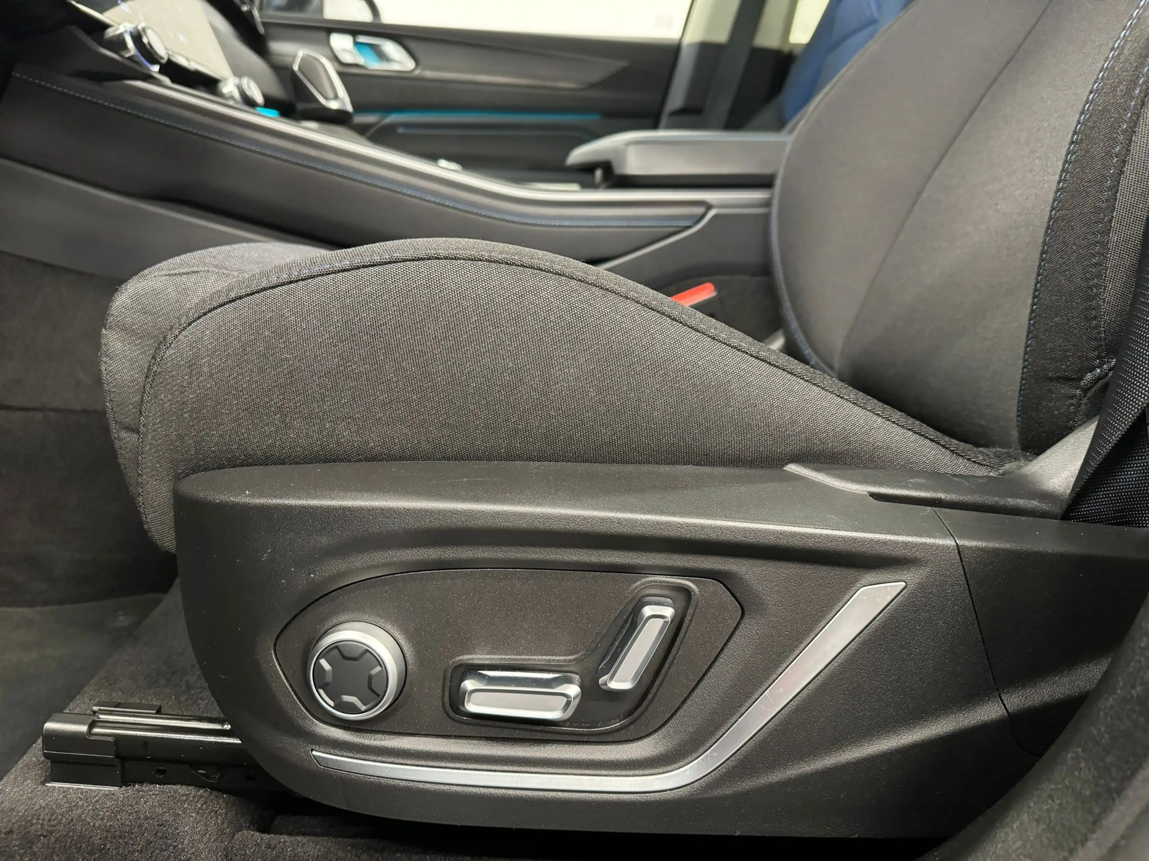Lynk & Co 01 1.5 | 360 Camera | Panoramadak | Apple Carplay/And — photo 13