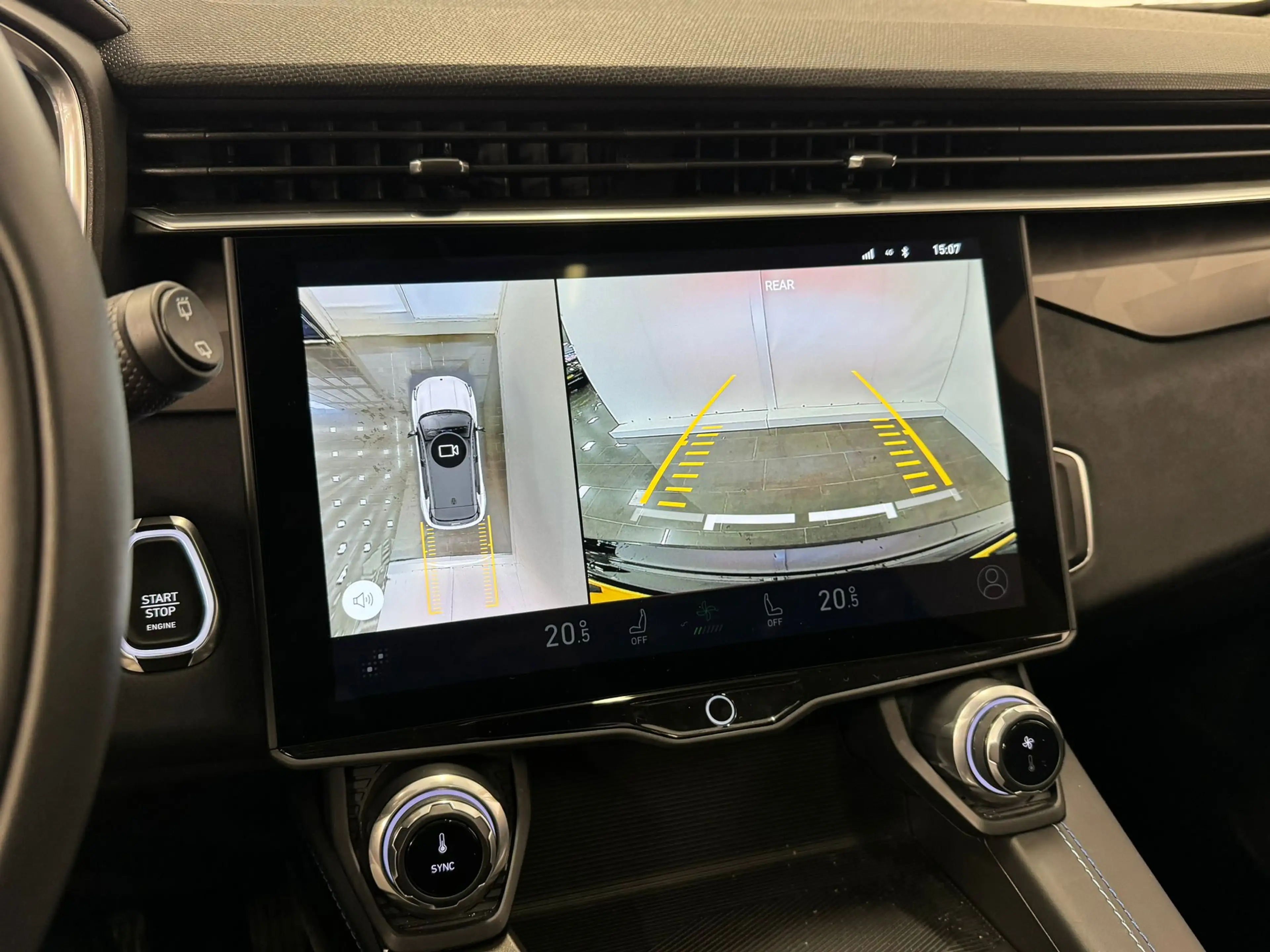 Lynk & Co 01 1.5 | 360 Camera | Panoramadak | Apple Carplay/And — photo 30