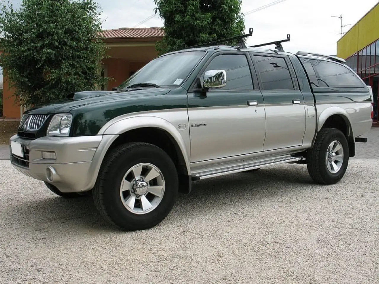 Mitsubishi L200