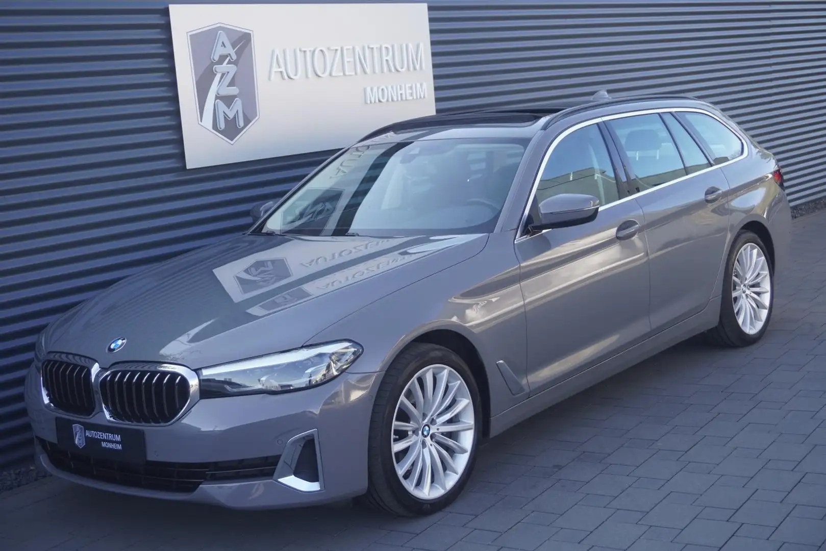 BMW 520 d |TOURING|LUXURY-LINE|VIRTUAL|PANO|AHK|LED| Grau - 2