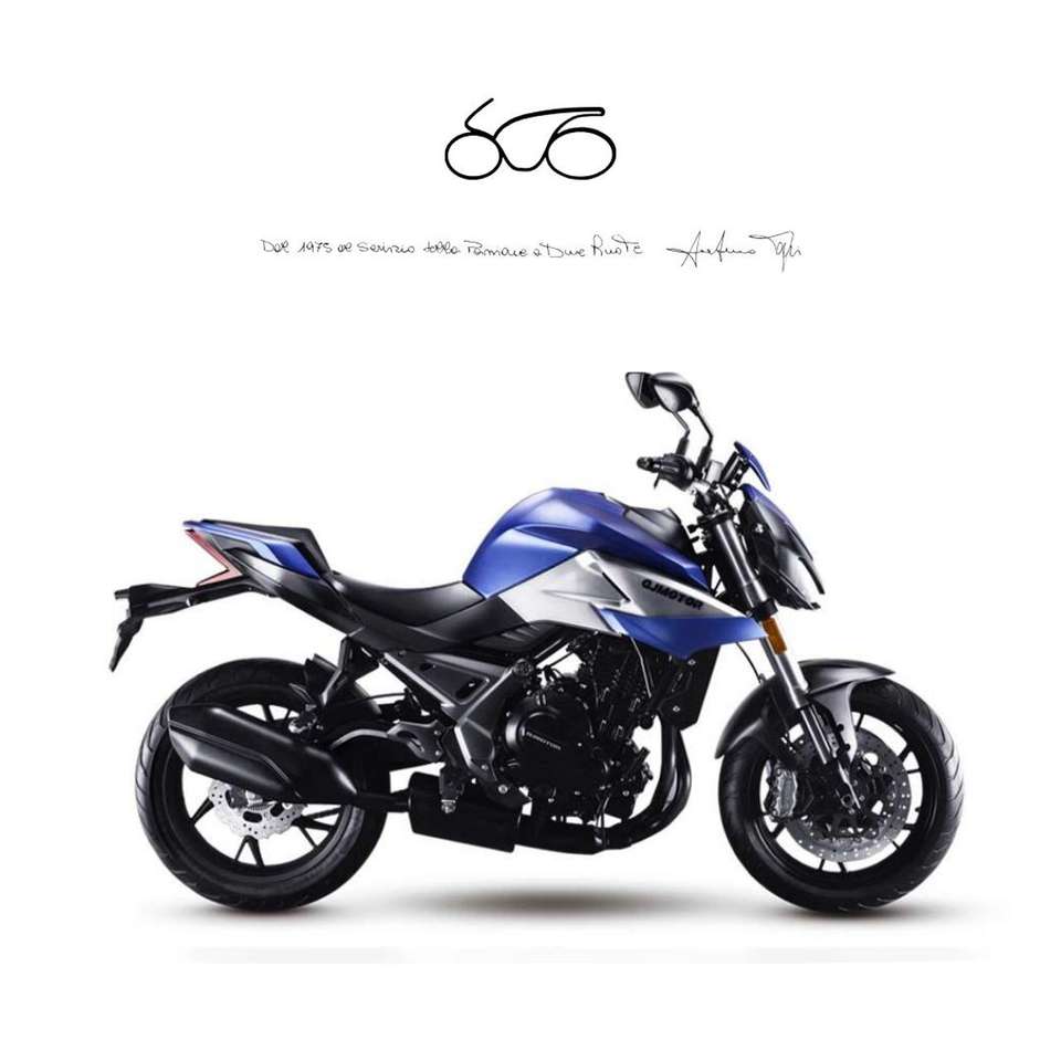 QJ Motor SRK 700 .