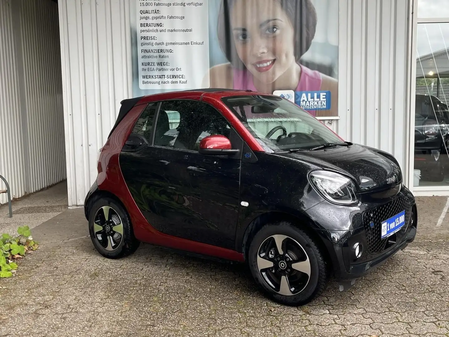 smart forTwo EQ cabrio*EXCLUSIVE*22kW*CAM*MEDIA*SHZ*ALU*ALLW*LE Schwarz - 1