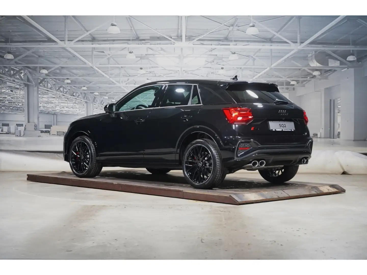 Audi SQ2 TFSI AHK PANO SONOS 19-Zoll Negro - 2