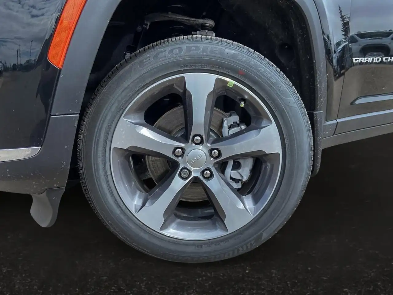 Jeep Grand Cherokee снимка Jeep Grand Cherokee