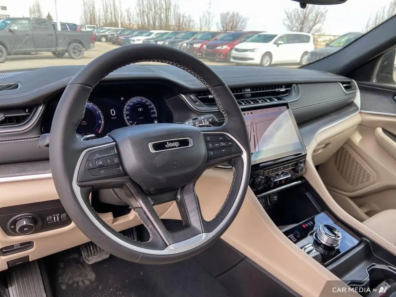 Jeep Grand Cherokee снимка Jeep Grand Cherokee