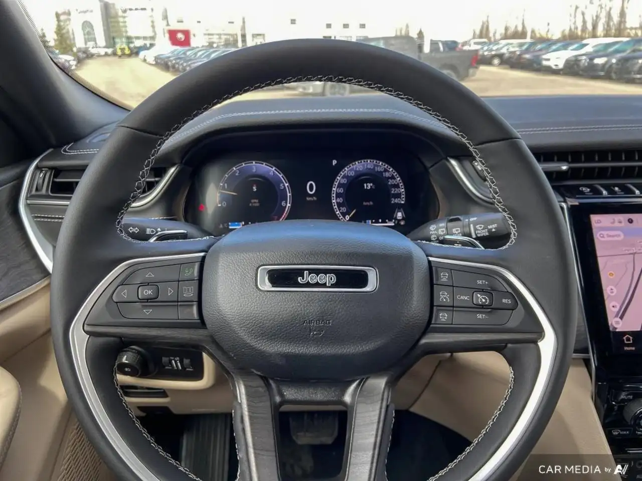 Jeep Grand Cherokee снимка Jeep Grand Cherokee
