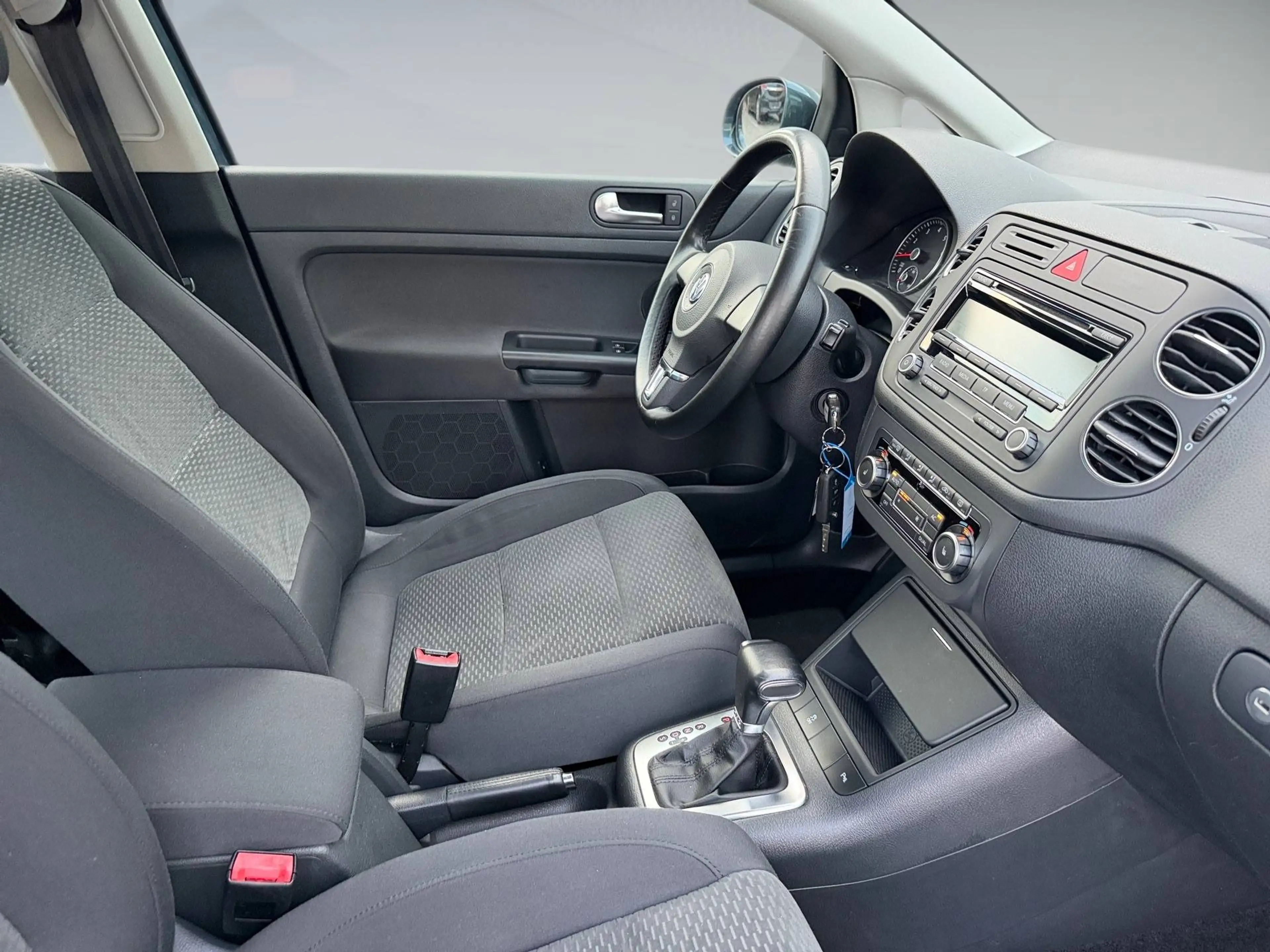 Volkswagen Golf Plus Comfortline 1.2 TSI Automatik DSG — photo 10