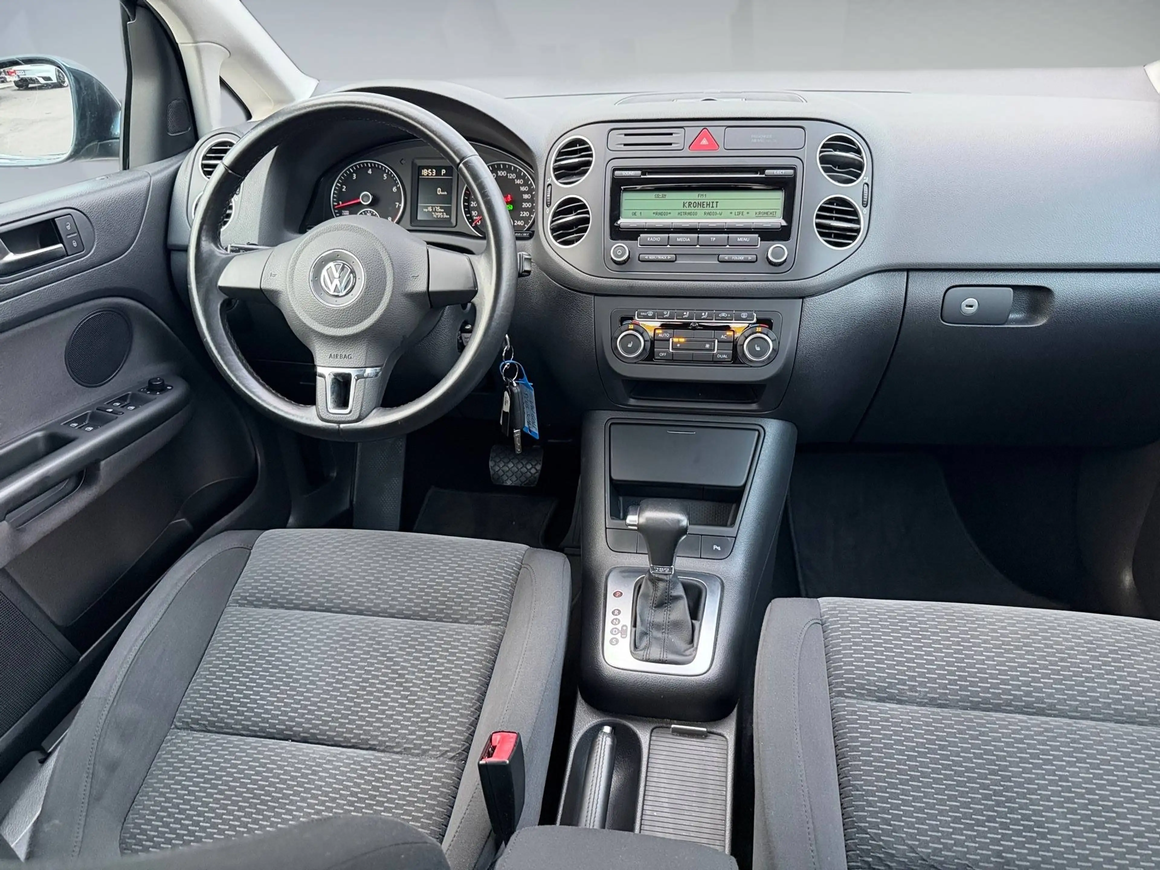 Volkswagen Golf Plus Comfortline 1.2 TSI Automatik DSG — photo 11