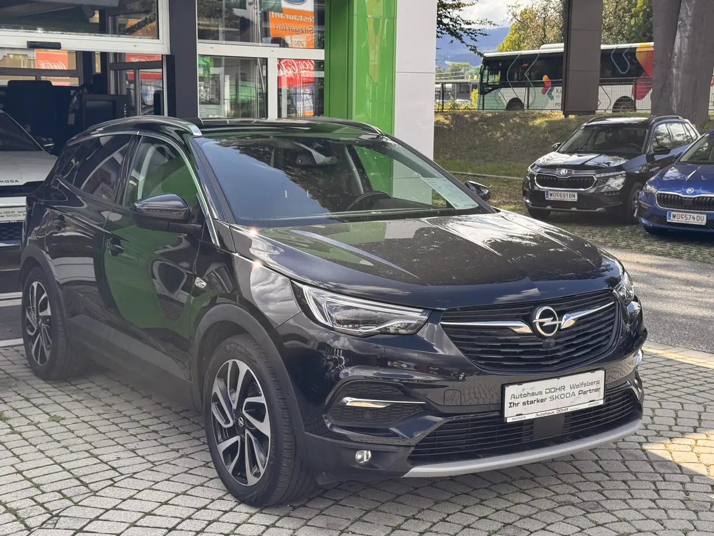 Opel Grandland X Ultimate Schwarz - 2
