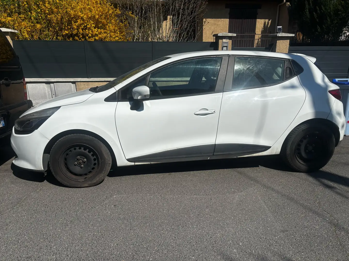 Renault Clio IV dCi 75 eco2 Life - 1