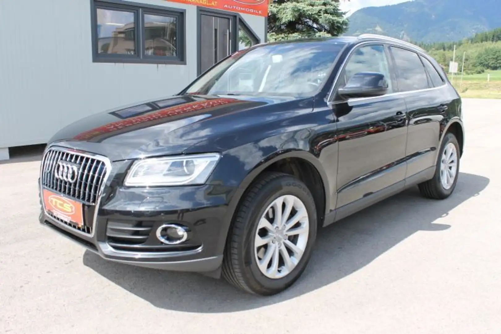 Audi Q5 2,0 TDI quattro Style DPF*** Black - 1