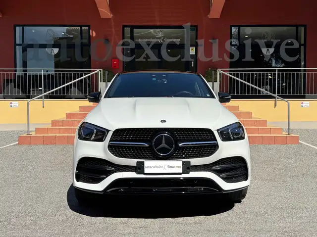 Mercedes-Benz Gle view 3