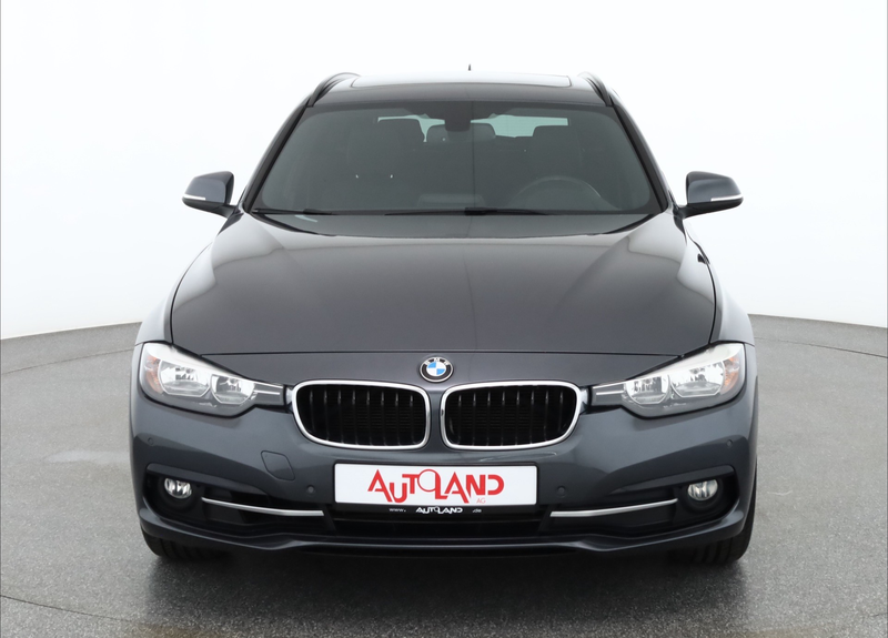 BMW 318 318i Touring Sport Line Panorama Navi Leder PDC — photo 8