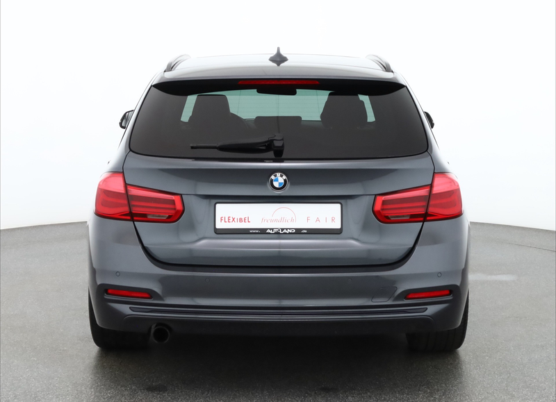 BMW 318 318i Touring Sport Line Panorama Navi Leder PDC — photo 4
