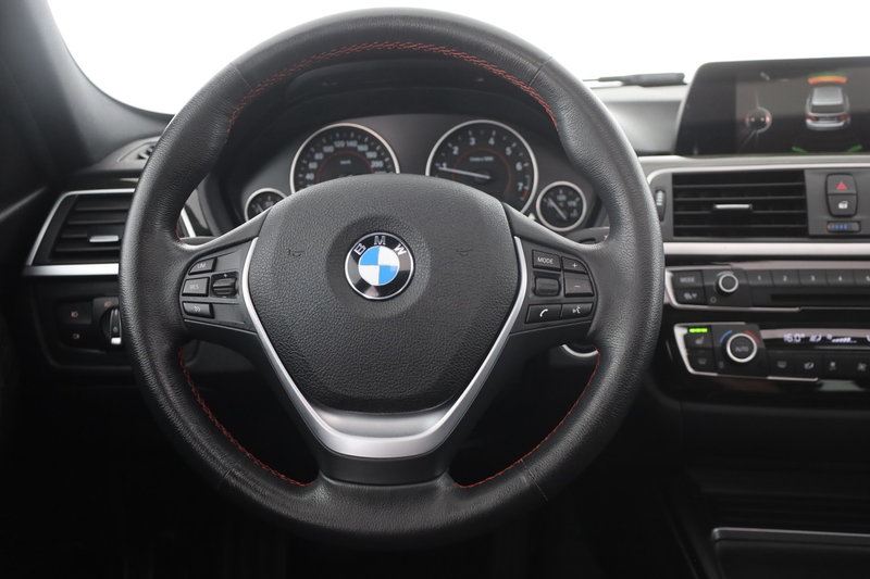 BMW 318 318i Touring Sport Line Panorama Navi Leder PDC — photo 14