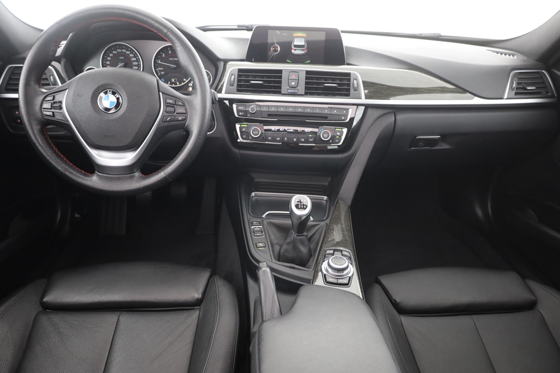 BMW 318 318i Touring Sport Line Panorama Navi Leder PDC — photo 9