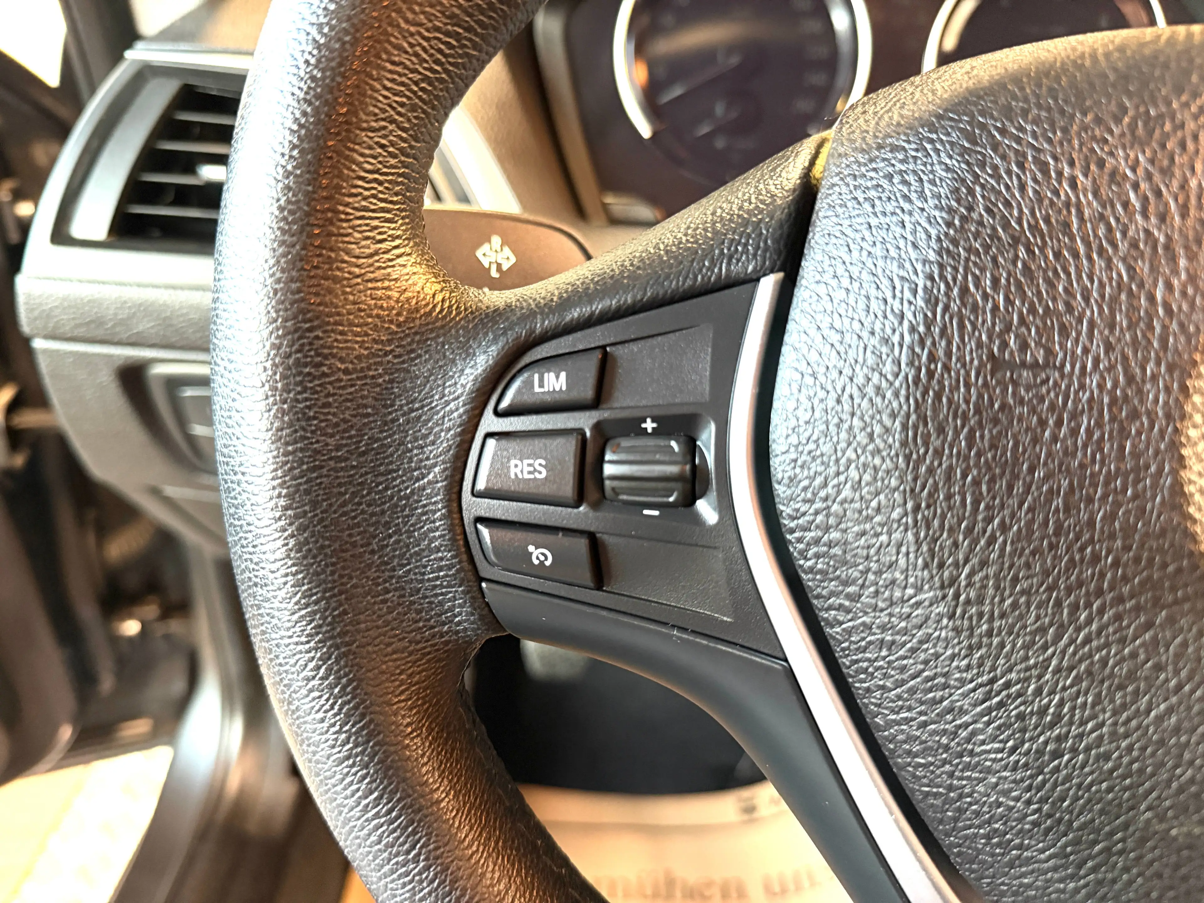 BMW 114 BMW 1er - 114 d Vorteil — photo 14
