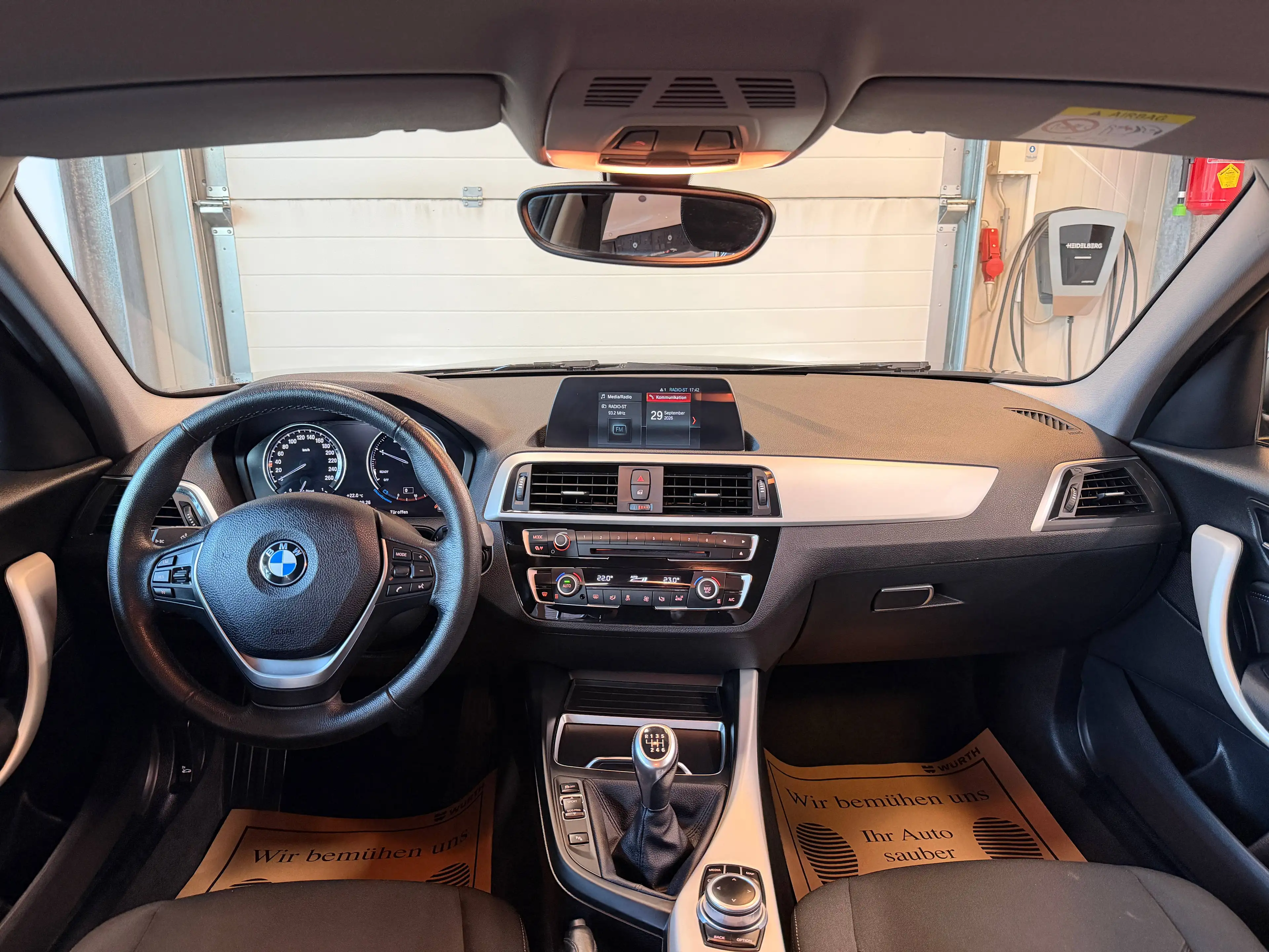 BMW 114 BMW 1er - 114 d Vorteil — photo 12