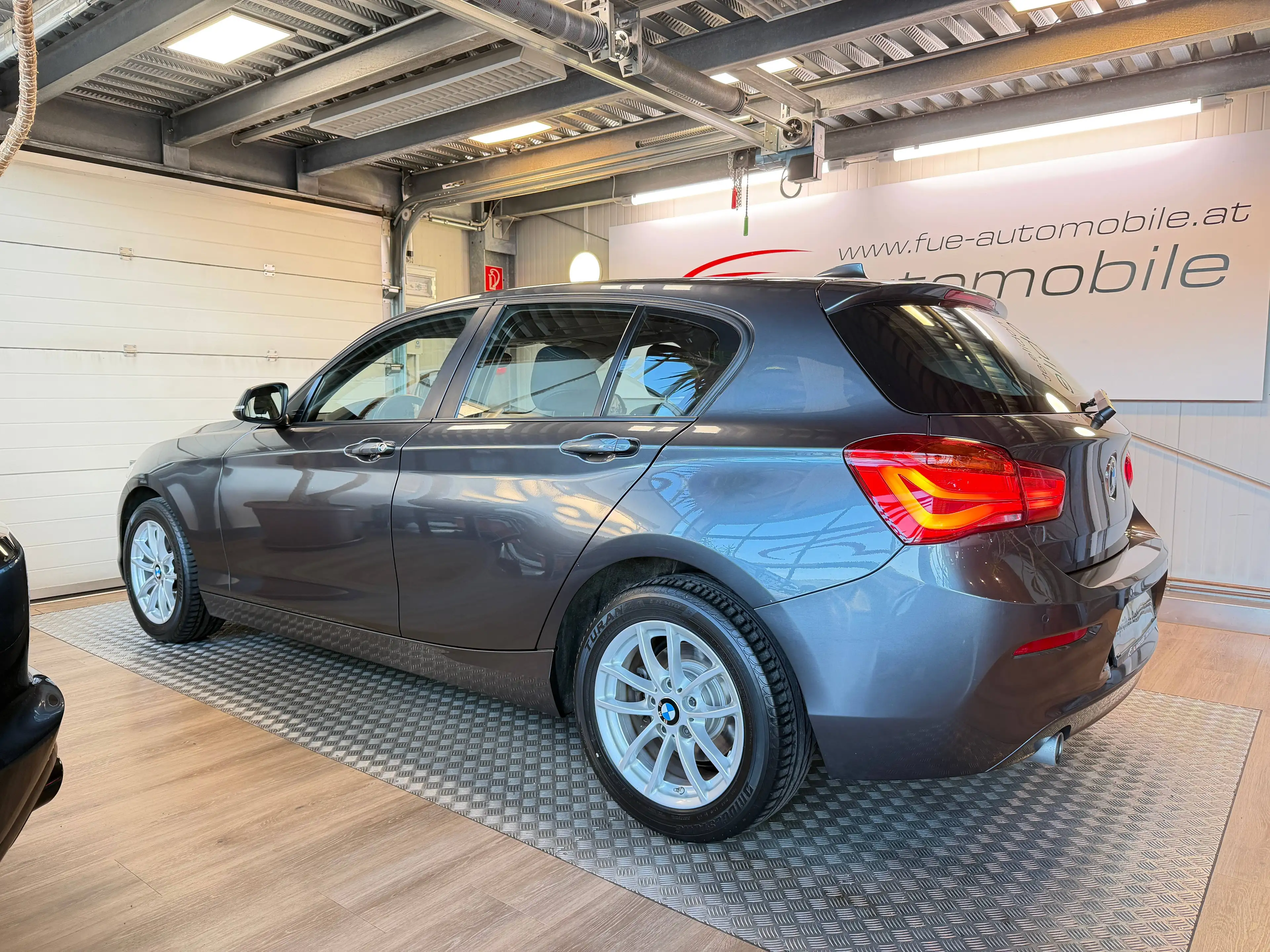 BMW 114 BMW 1er - 114 d Vorteil — photo 6
