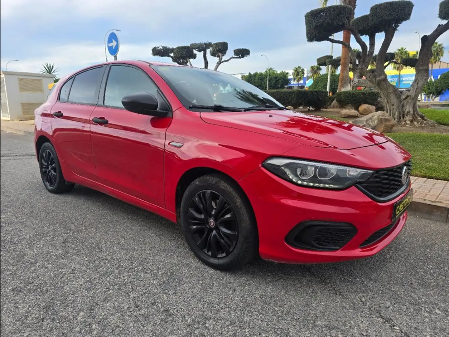 Fiat Tipo 5P 1.4 Fire 70kW (95CV) Street Rojo - 1