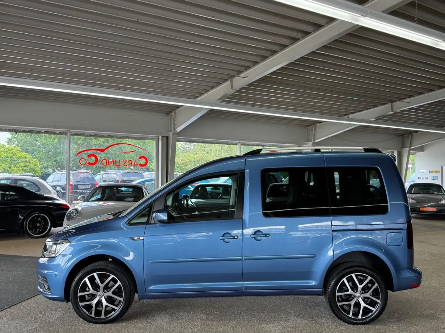 Volkswagen Caddy 2.0 TDI 4M *STHZ*SHZ*BX*ACC*RKam*AppLink Blue - 2