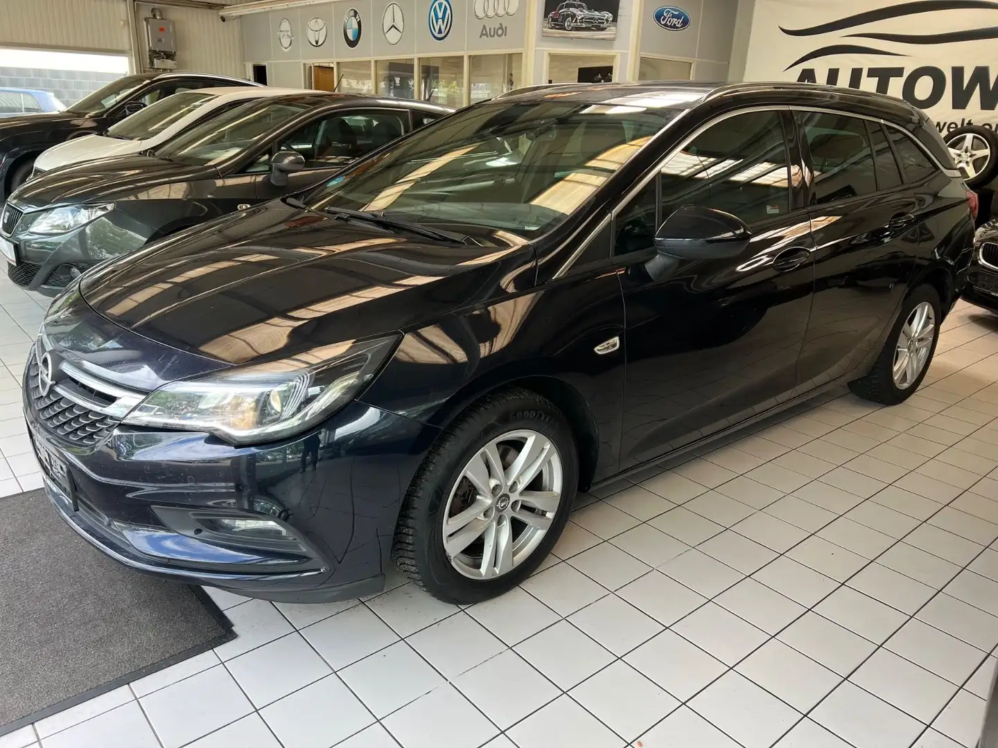 Opel Astra K Sports Tourer Dynamic*TÜVneu*Service* Azul - 1