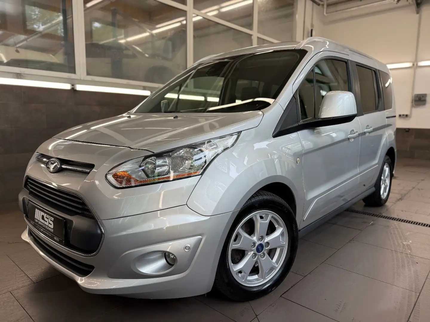 Ford Tourneo Connect Titanium Pano Kamera AHK Navi Silber - 1