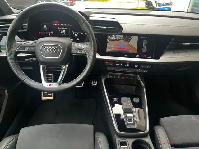 Audi S3 view 14