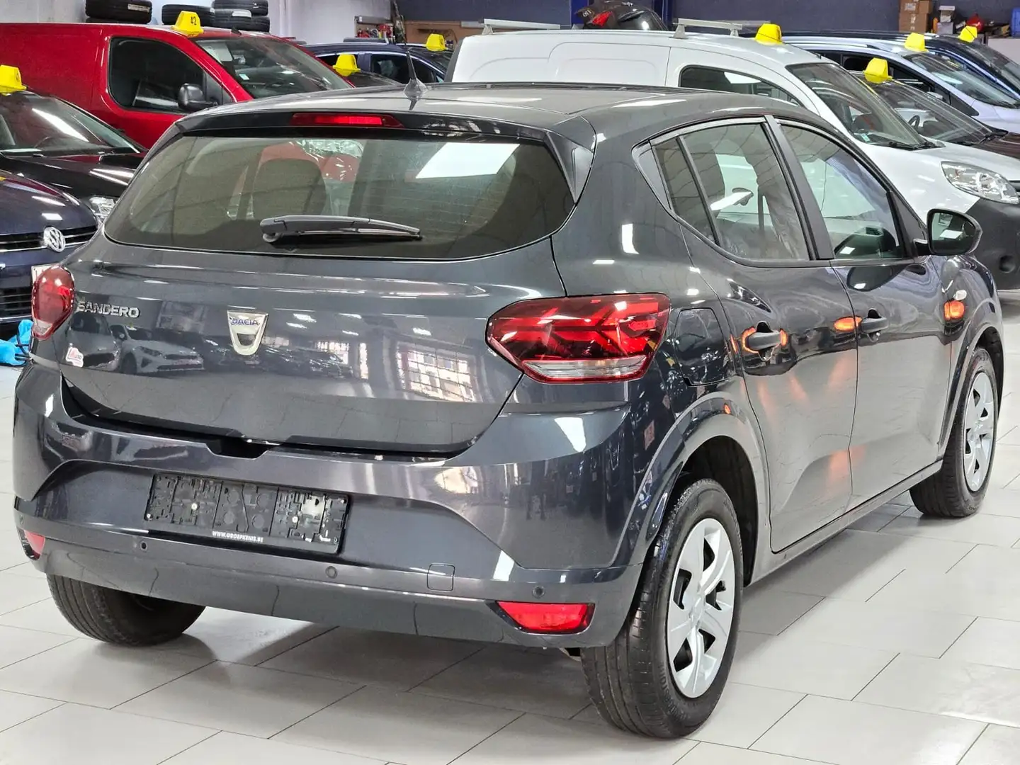 Dacia Sandero 1.0i SCe Led Sesnor Bluetooth Front Assist Clim Grey - 2