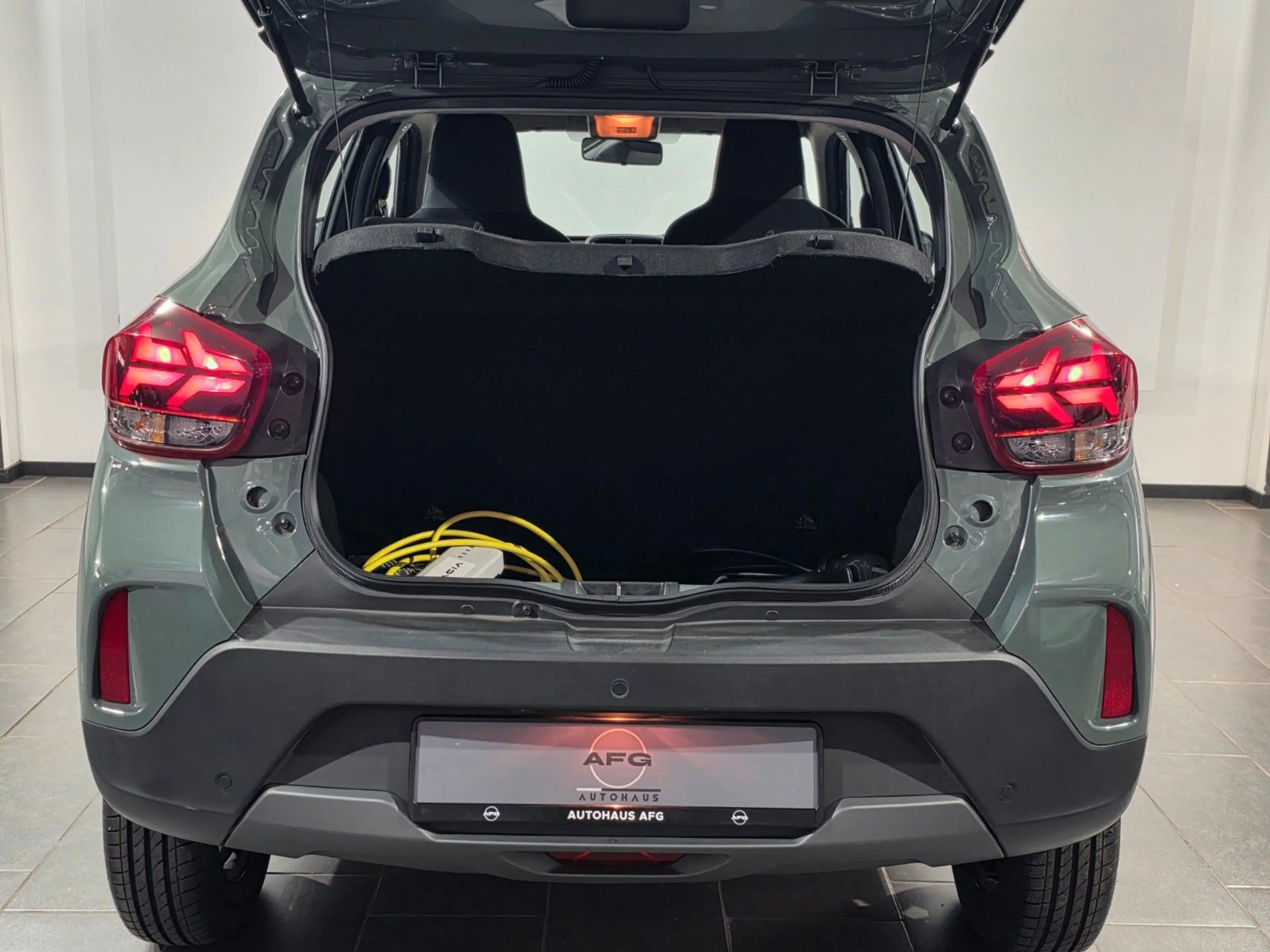 Dacia Spring Electric Essential — photo 11