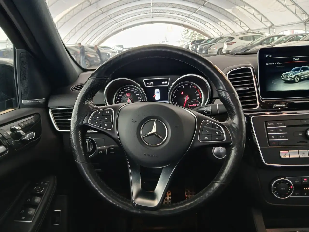 Mercedes-Benz GLE снимка Mercedes-Benz GLE