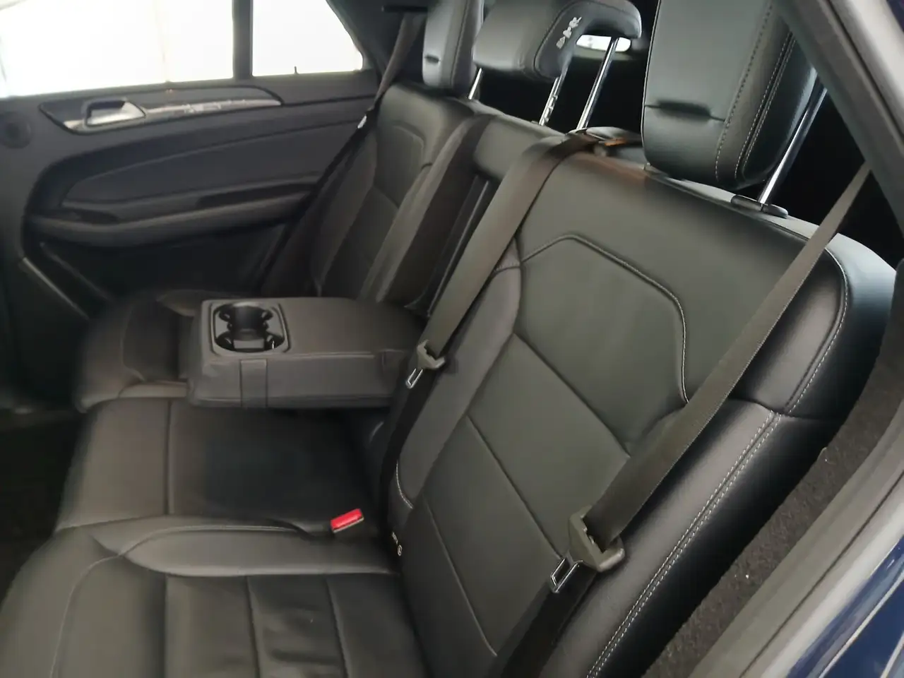 Mercedes-Benz GLE снимка Mercedes-Benz GLE