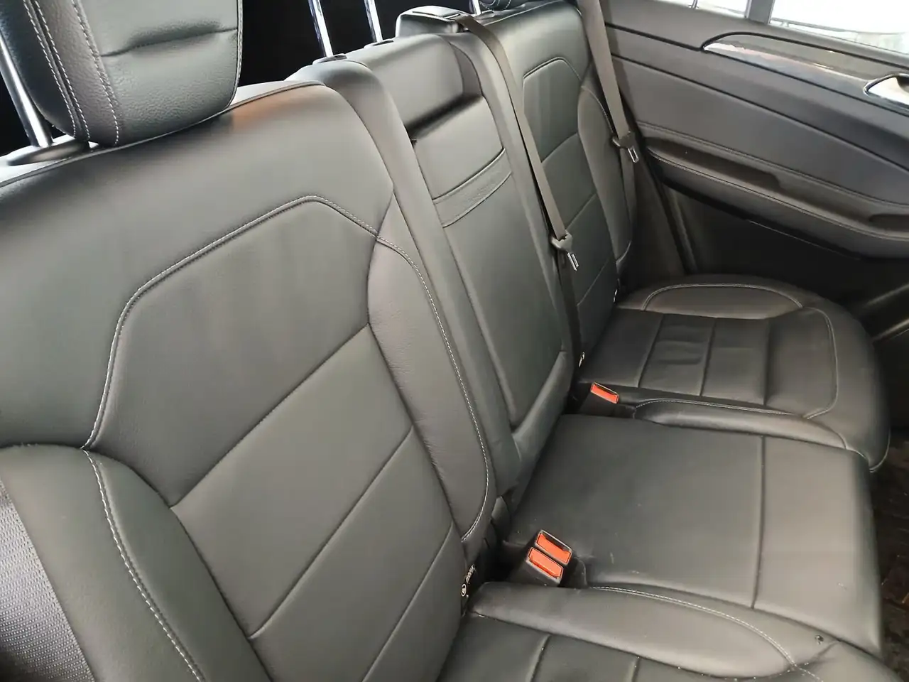 Mercedes-Benz GLE снимка Mercedes-Benz GLE