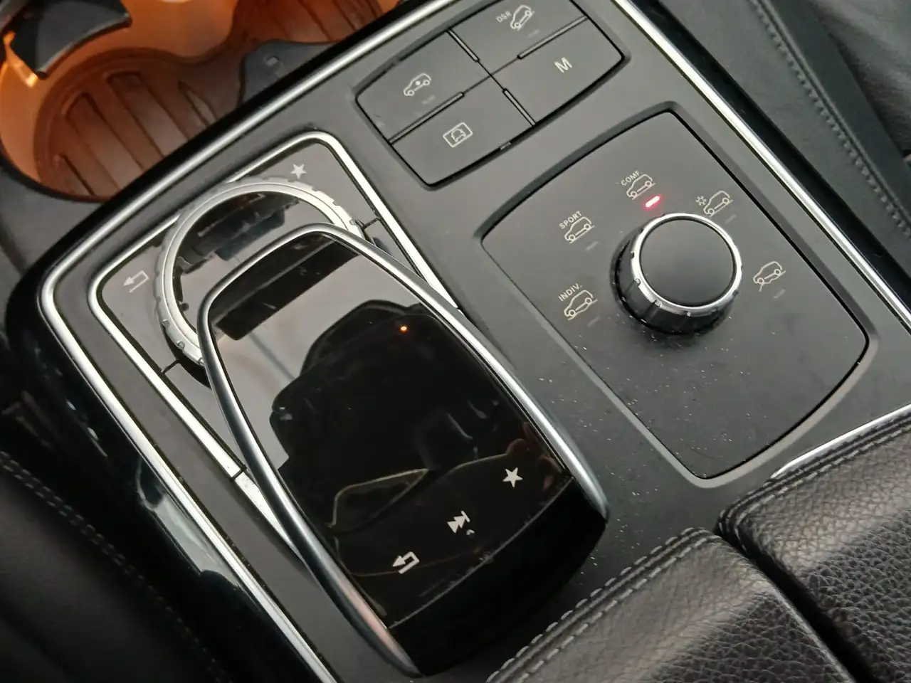 Mercedes-Benz GLE снимка Mercedes-Benz GLE