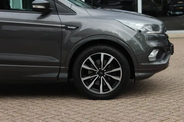 Ford Kuga view 13