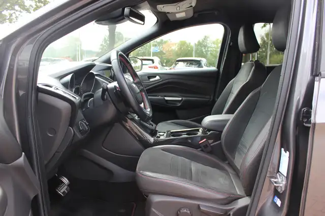 Ford Kuga view 10