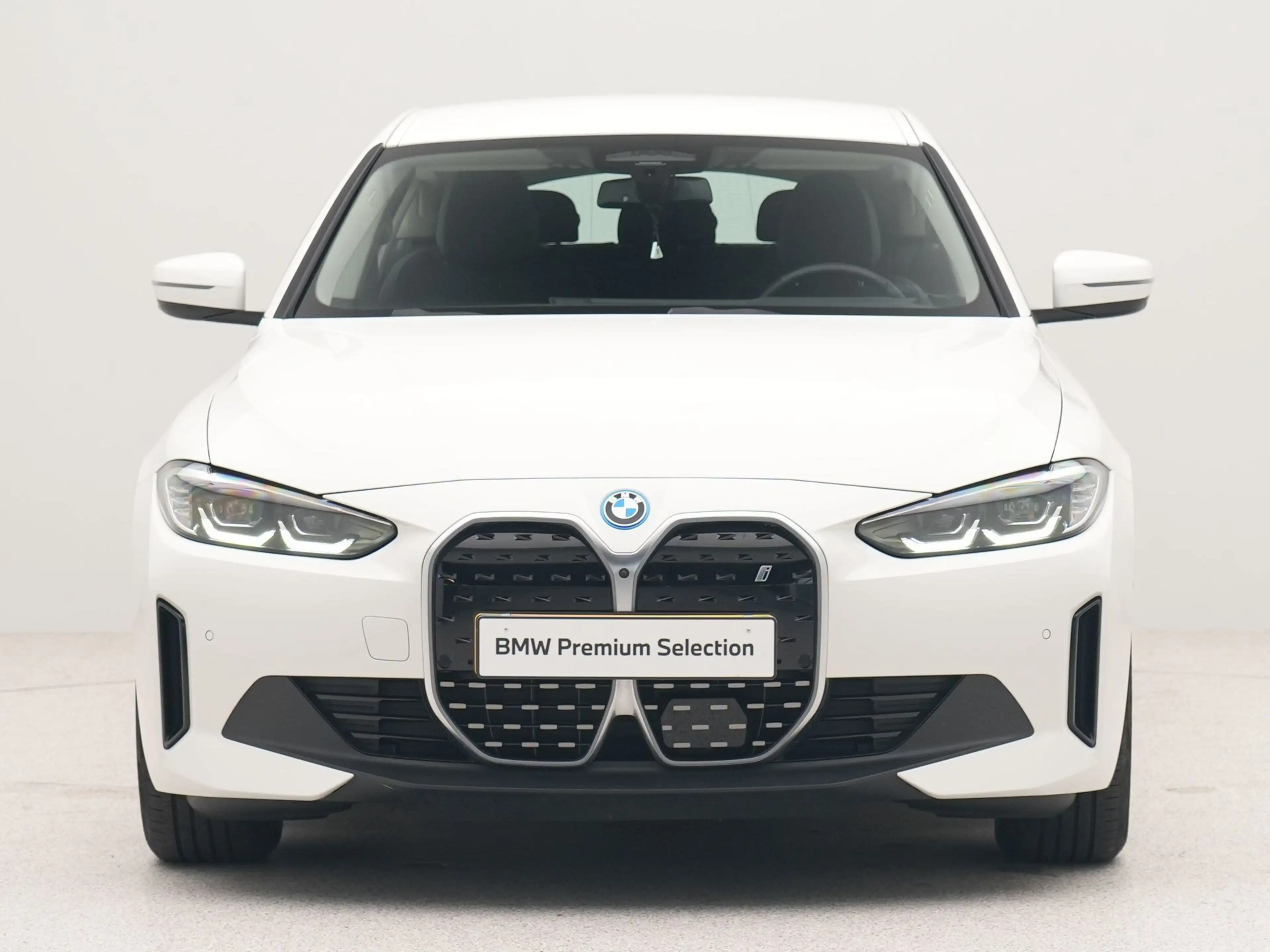 BMW i4 eDrive40 High Executive 84 kWh — photo 2