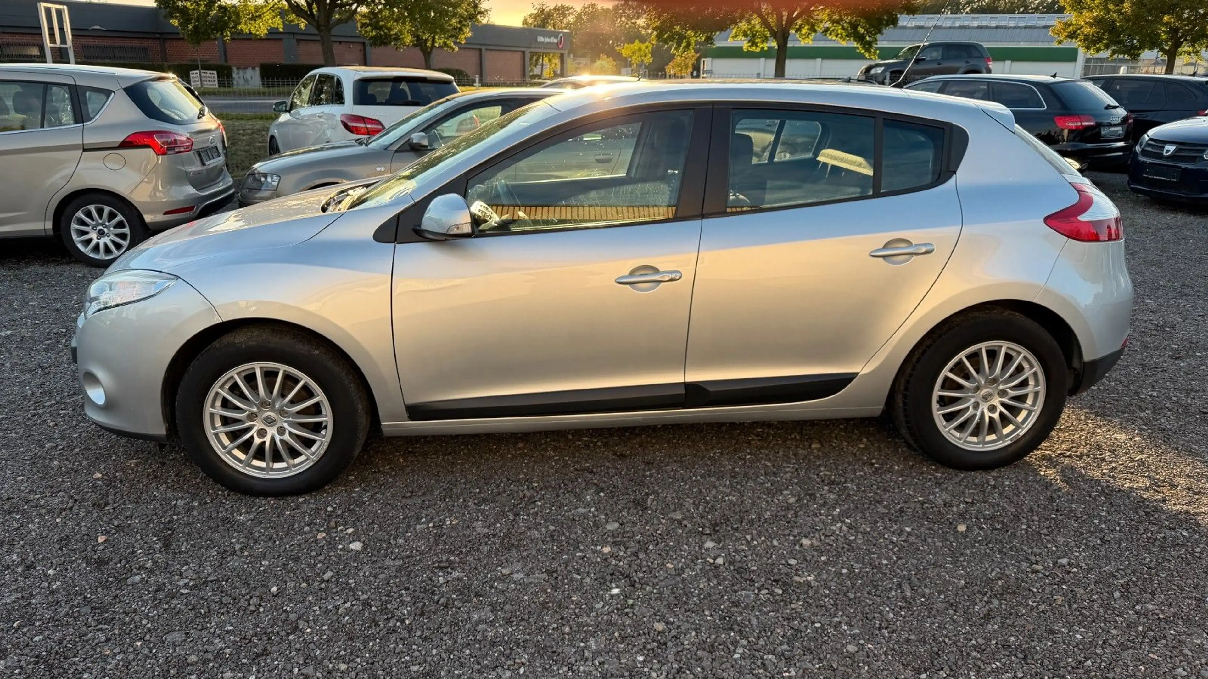 Renault Megane Expression 2-Hand Scheckheft SR+WR — photo 2