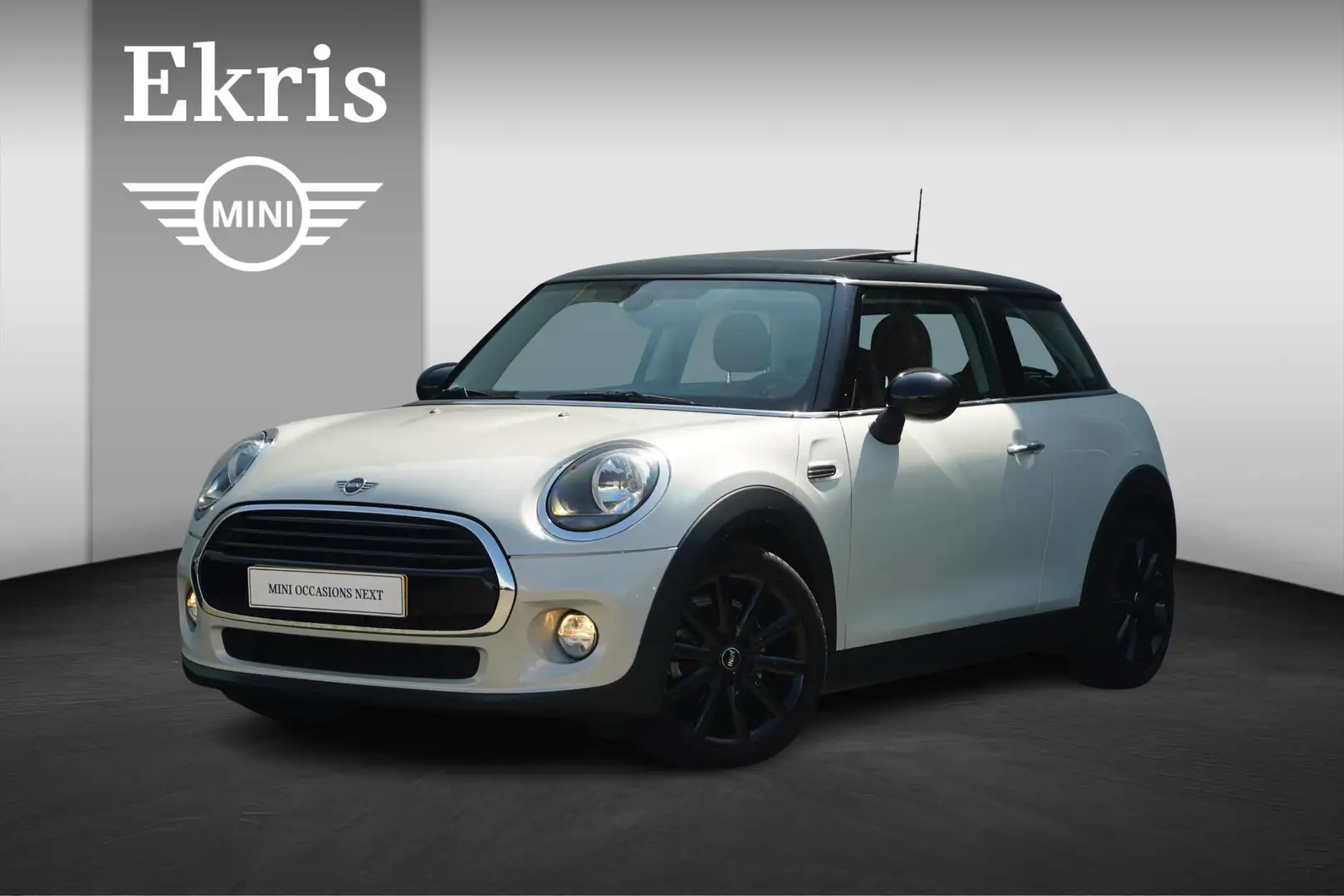 MINI Cooper 3-Deurs / 17'' LM Velgen / Schuif- kanteldak / Led Blanc - 1