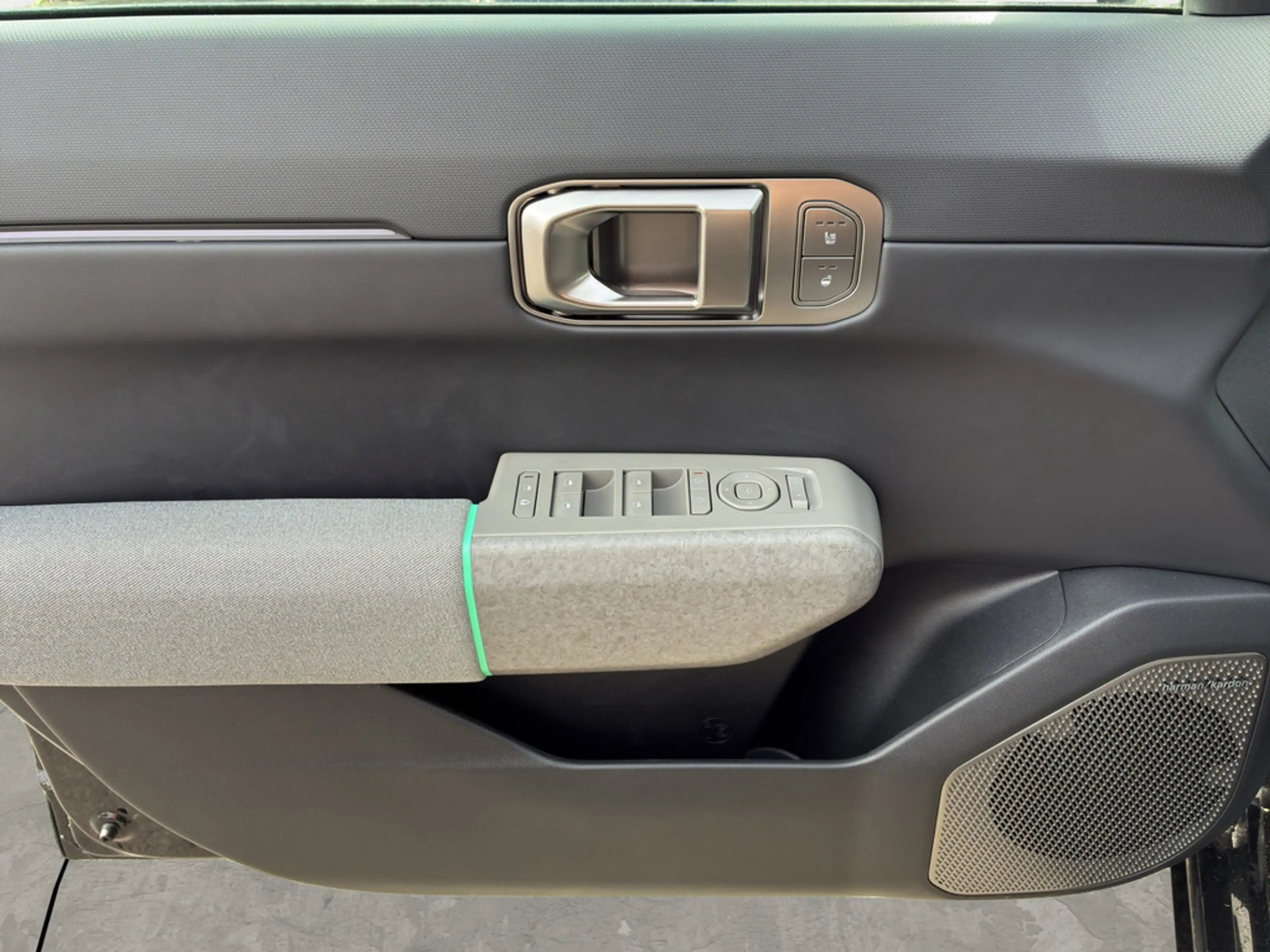Kia EV4 81,4kWh Earth | SOUND | TECH | PANO | WIC | — photo 9