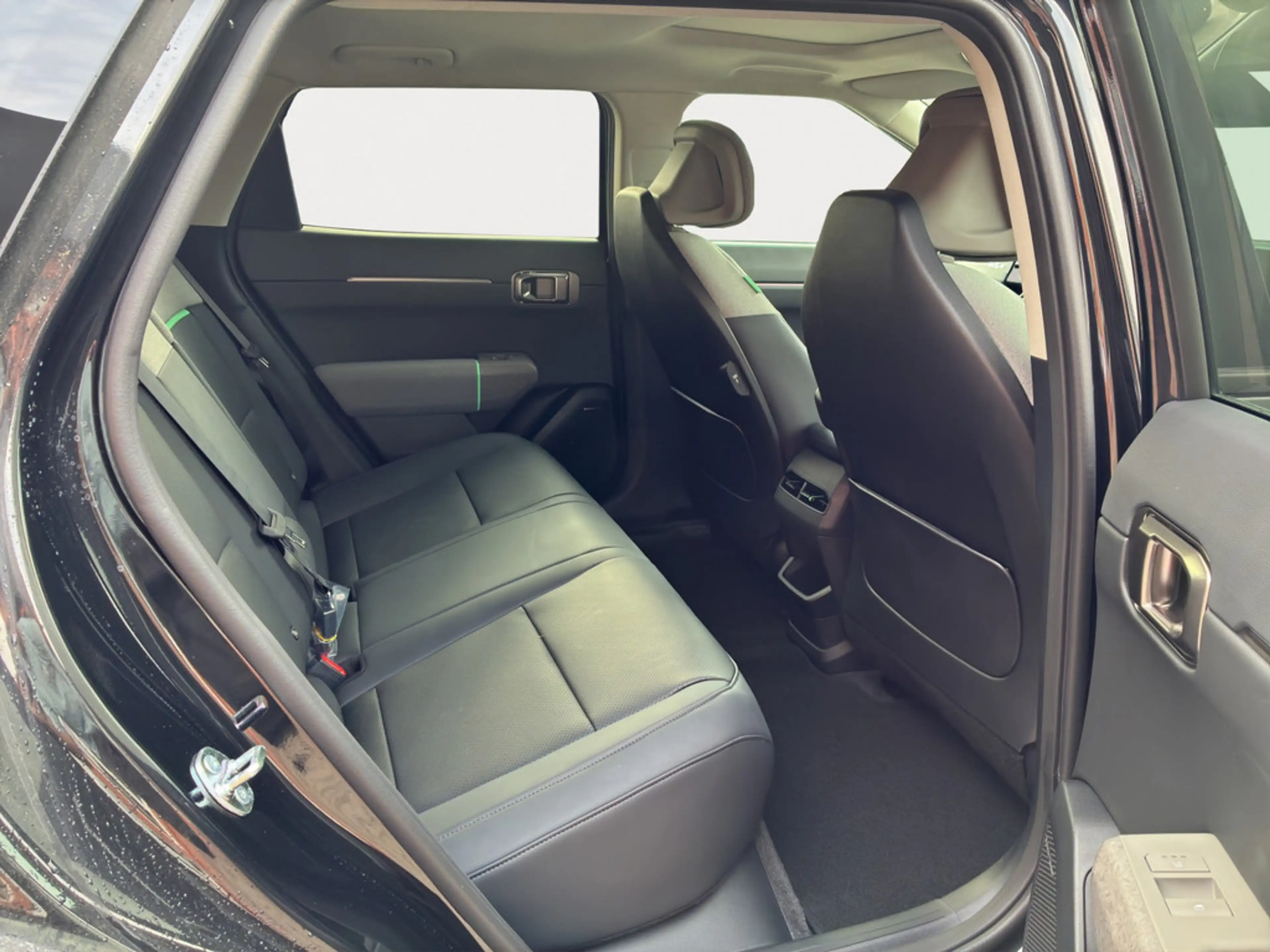 Kia EV4 81,4kWh Earth | SOUND | TECH | PANO | WIC | — photo 12