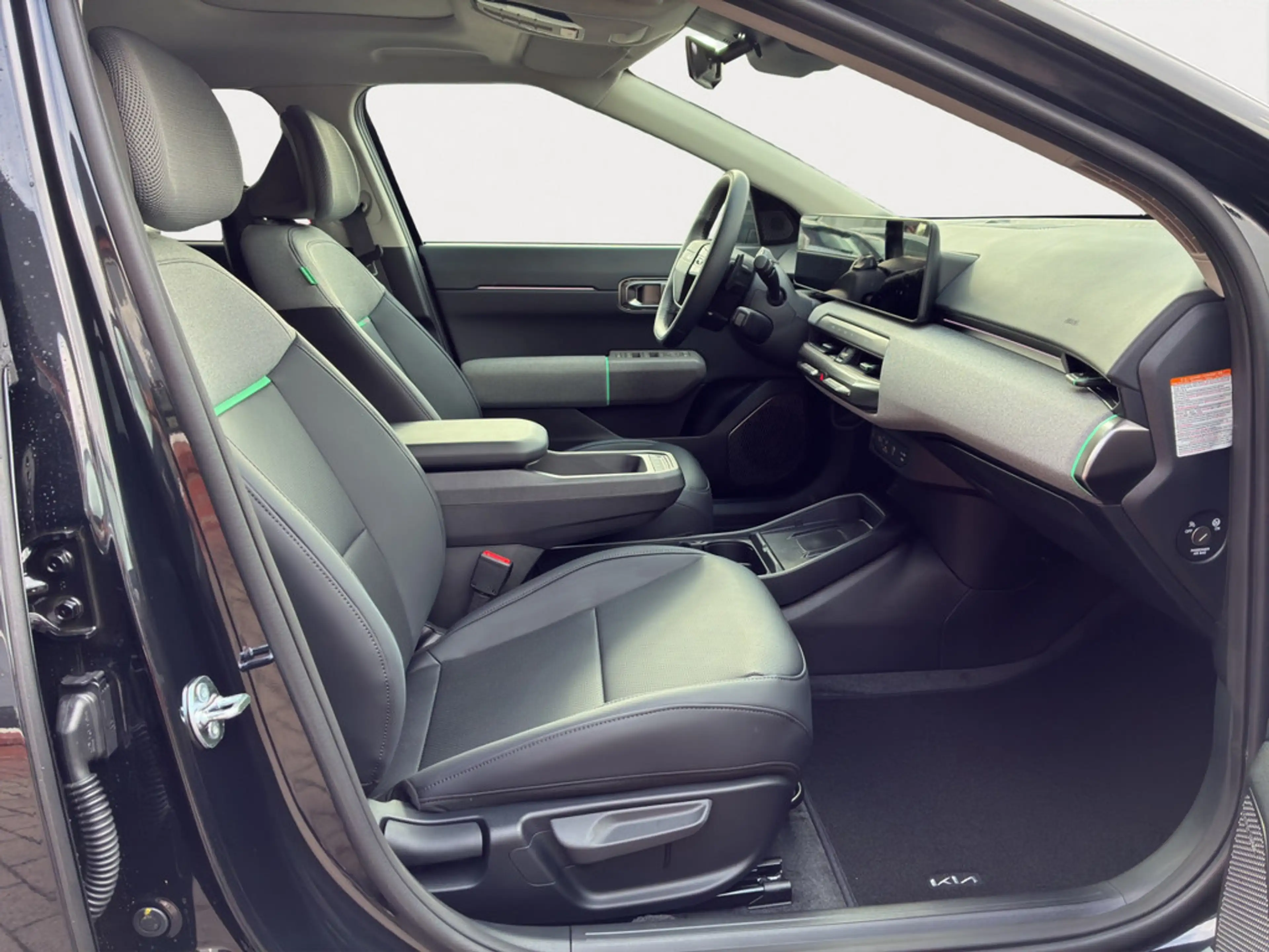 Kia EV4 81,4kWh Earth | SOUND | TECH | PANO | WIC | — photo 13
