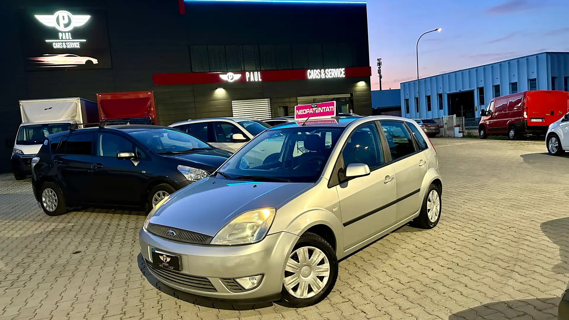 Ford Fiesta 1.2 16V 75CV 5p Ghia + Neopatentato Argento - 1