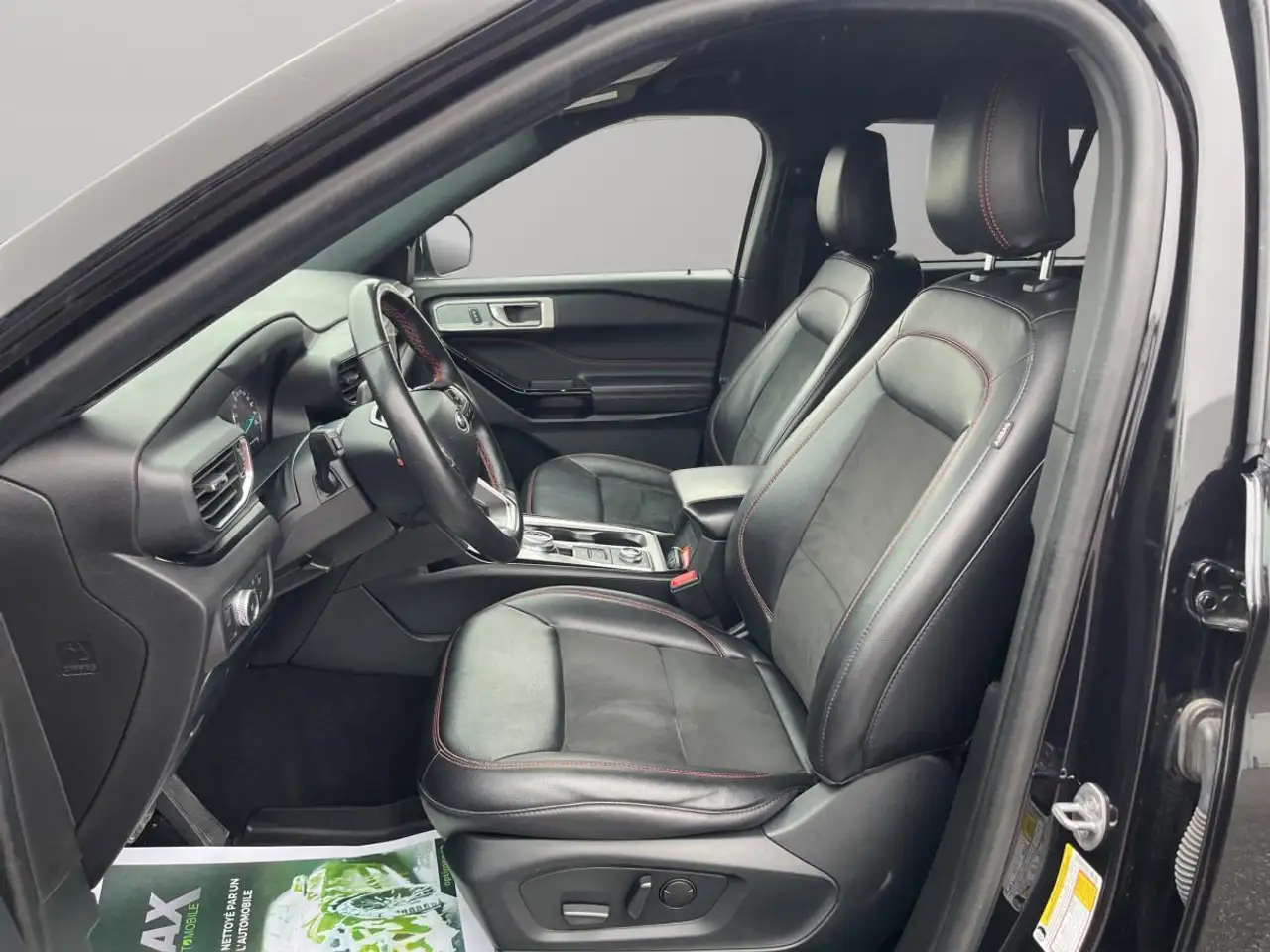 Ford Explorer снимка Ford Explorer