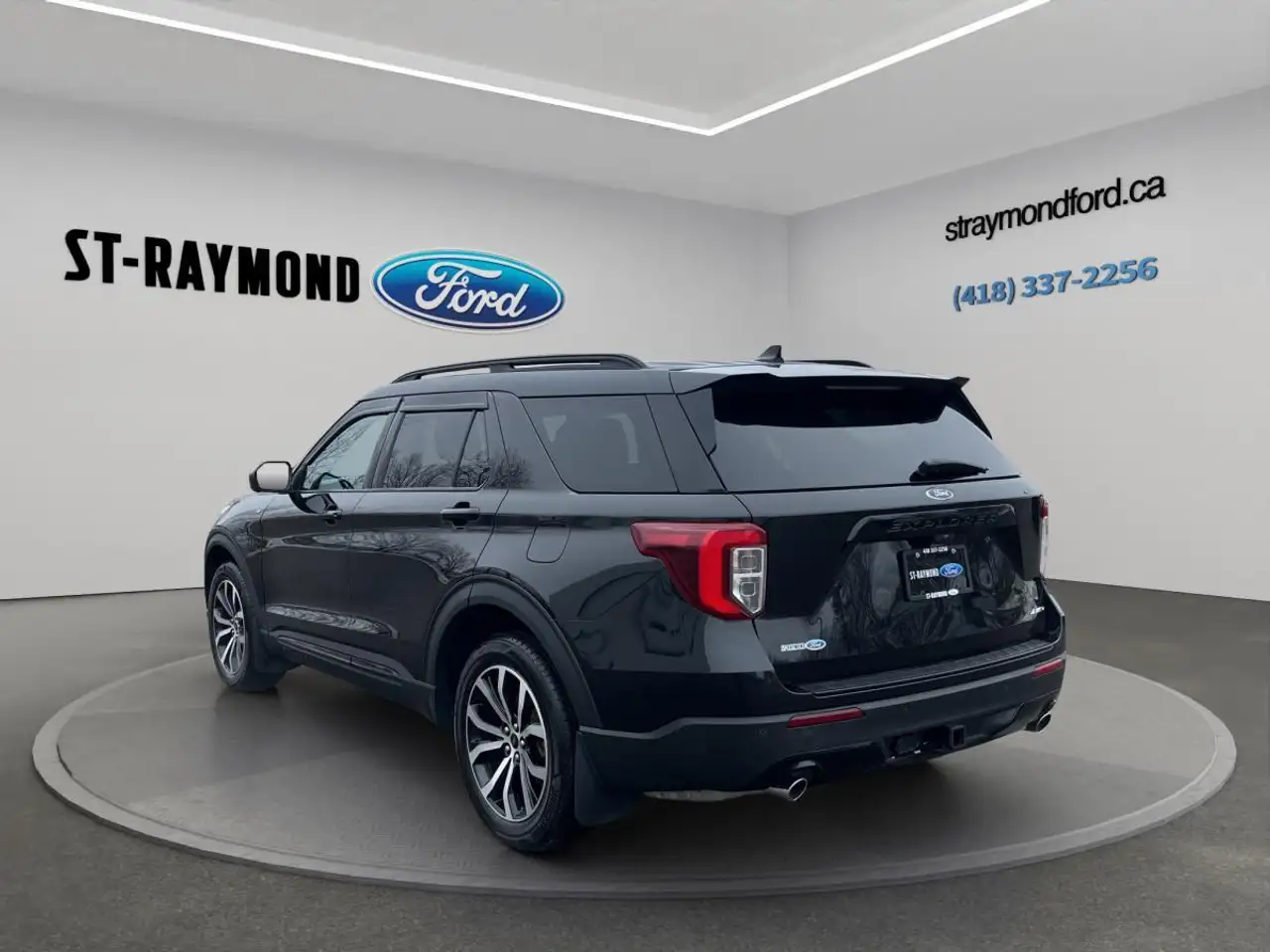 Ford Explorer снимка Ford Explorer